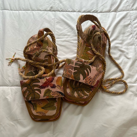 Farm Rio Platform Sandals - Picture 1 of 3